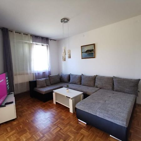 Apartament Omisalj ภายนอก รูปภาพ